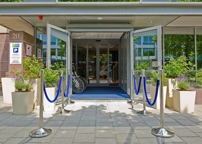 Express - South By Ihg