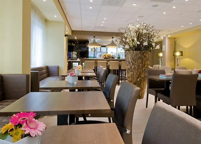 Hotel Express - South By Ihg 3*