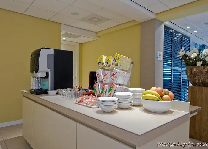 Express - South By Ihg