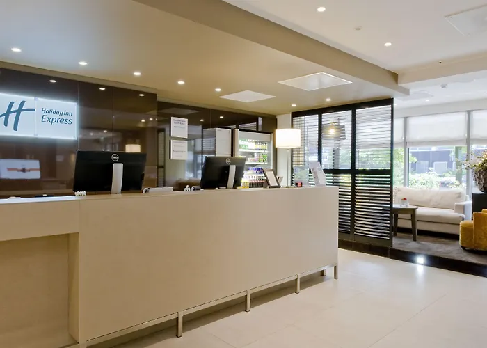 Hotel Express - South By Ihg