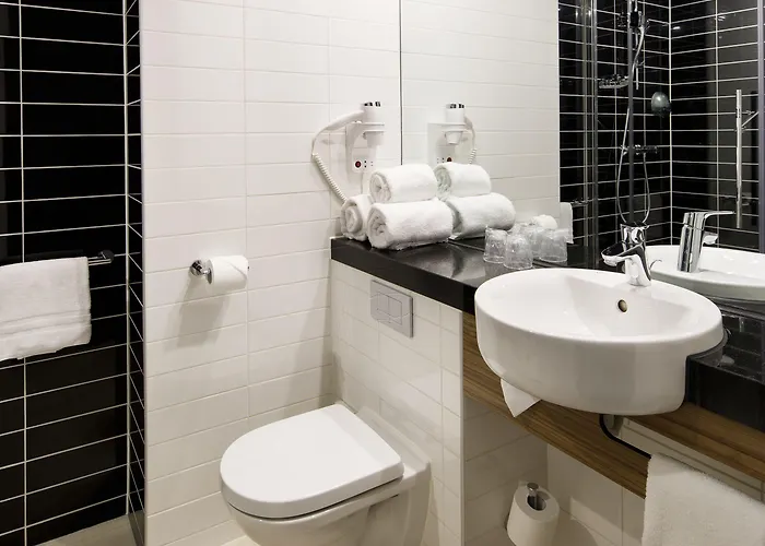 Hotel Express - South By Ihg 3*