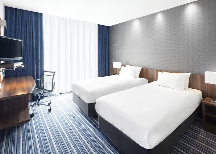 Express - South By Ihg מלון 3*