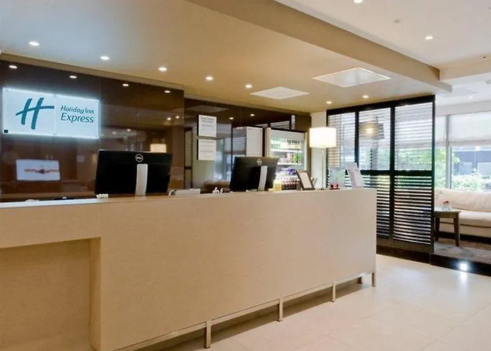 Hotel Express - South By Ihg 3*